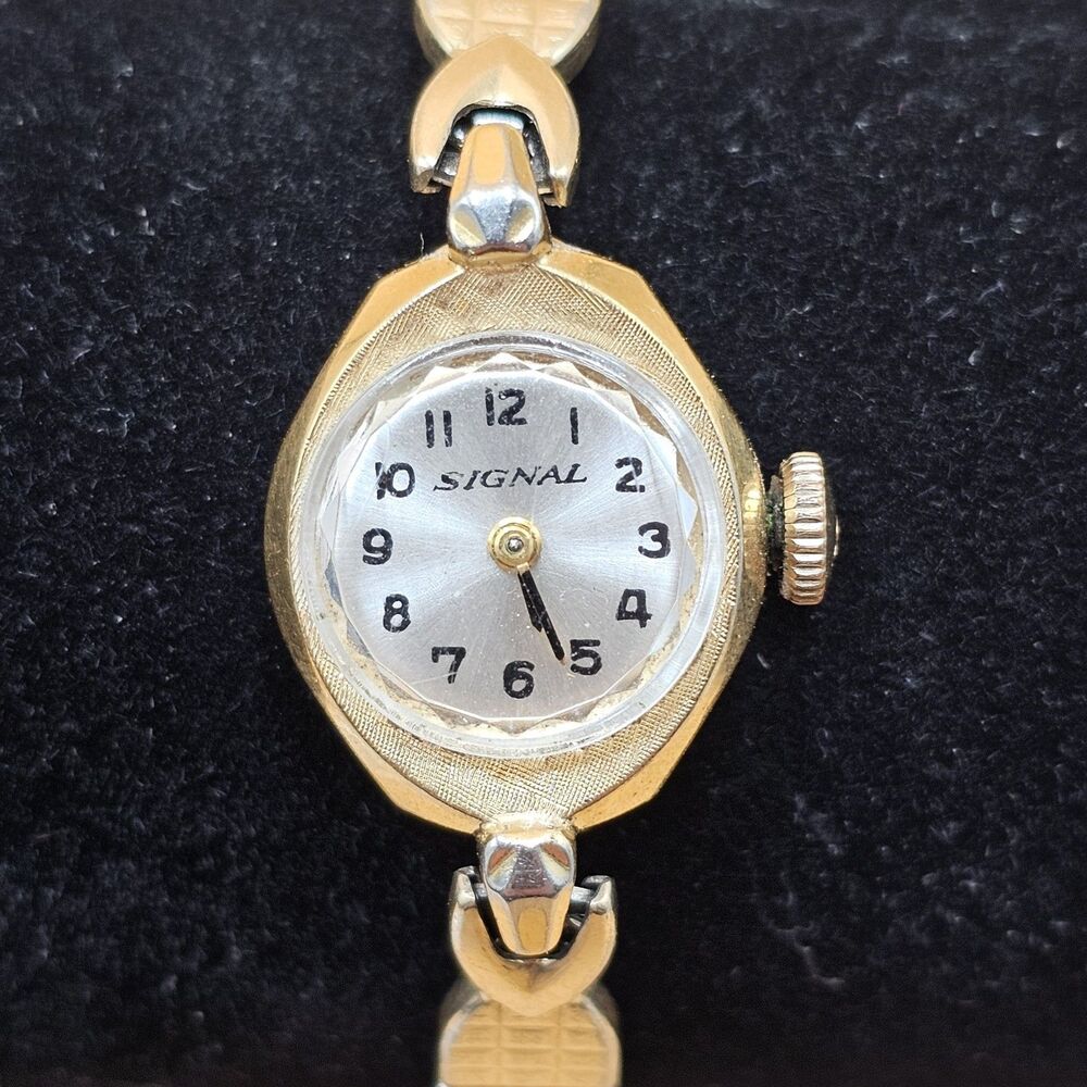 Vintage Signal Ladies Cocktail Watch On 1/30 10k RGP Stretch Band